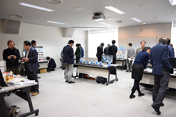 展示交流会